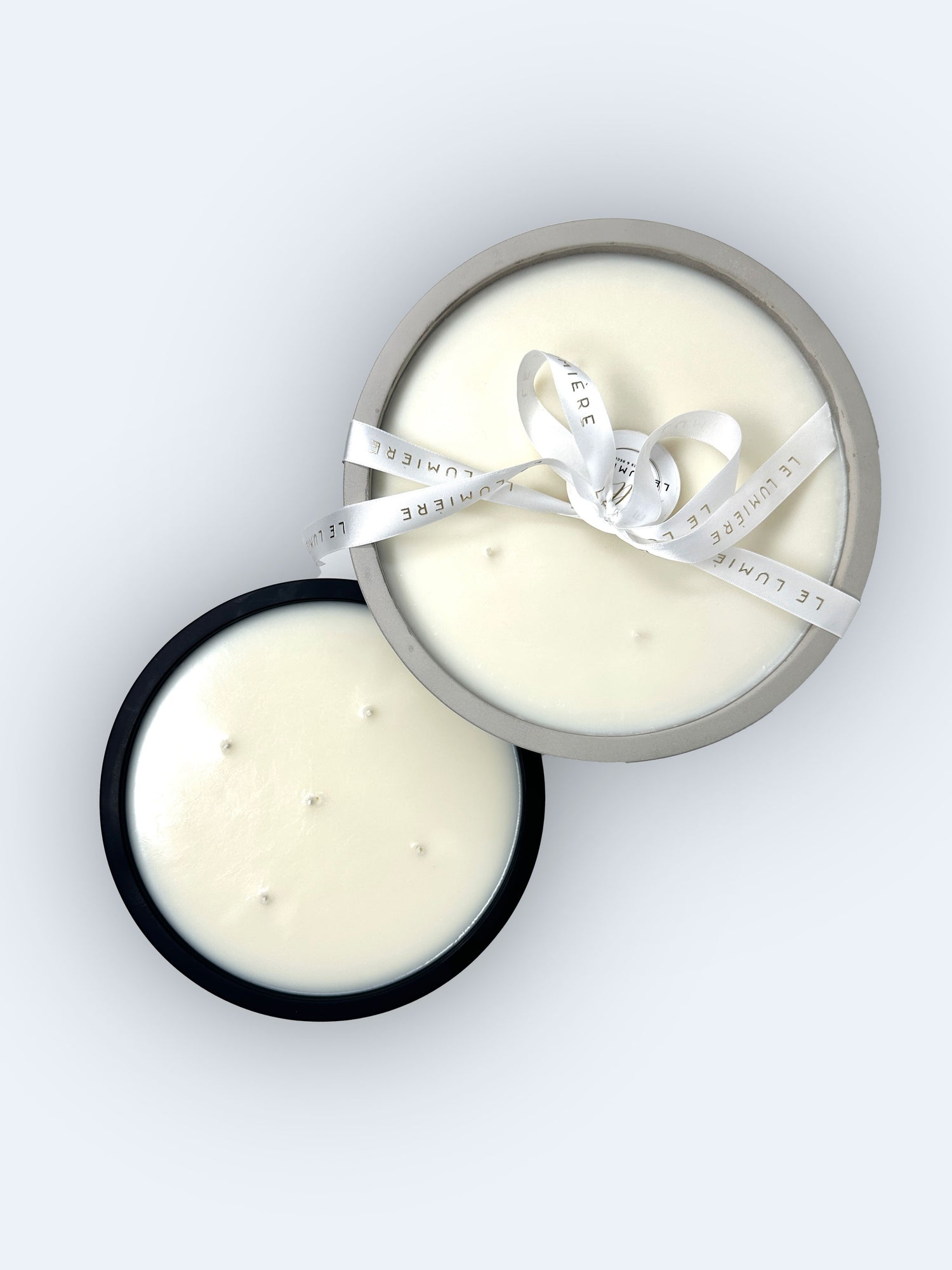 Aura Concrete Candle